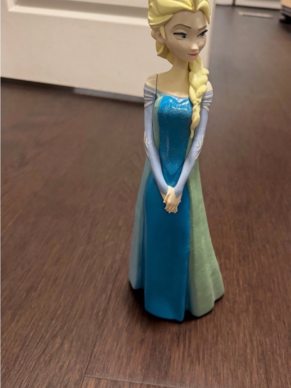 Disney Elsa bank